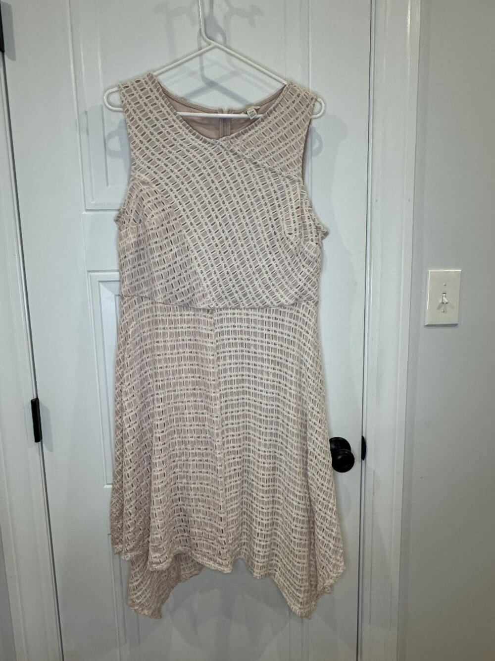NWOT Cato  Pink Sleeveless Lace Overlay Dress 16W Lined Handkerchief Fit & Flare